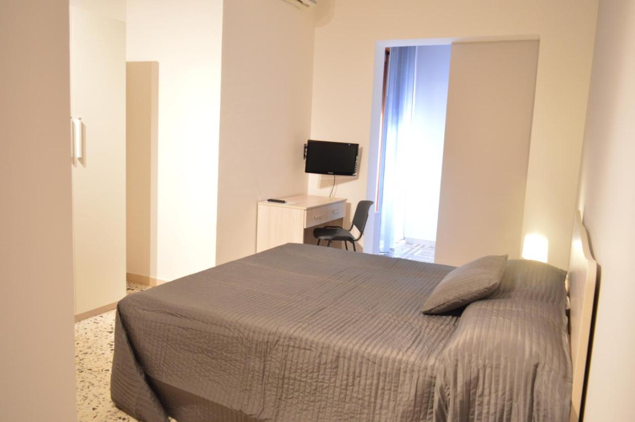 B&B Scalea Rooms ภายนอก รูปภาพ