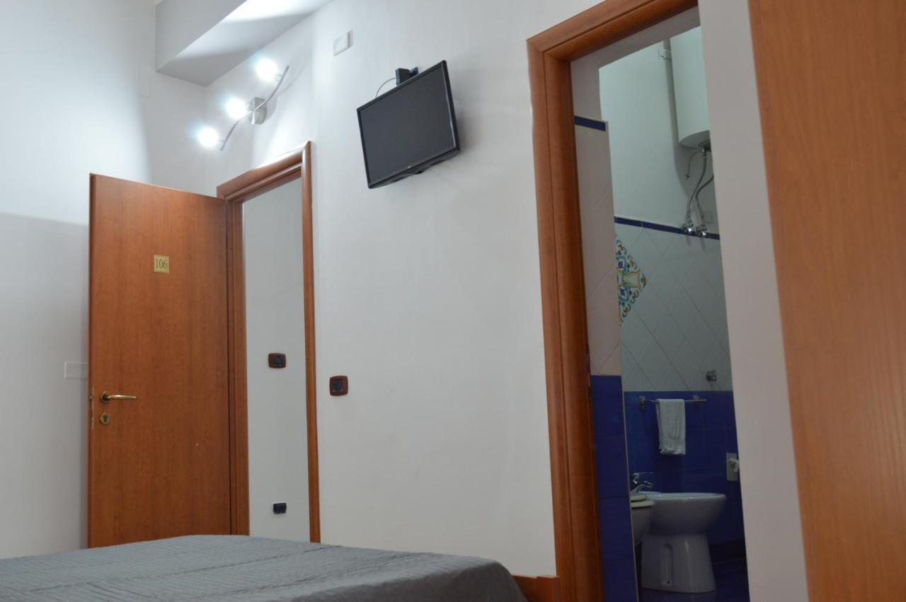 B&B Scalea Rooms ภายนอก รูปภาพ