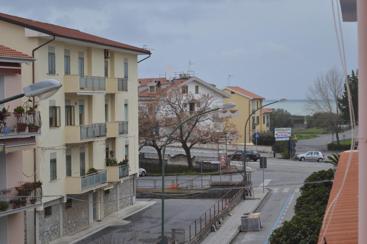 B&B Scalea Rooms ภายนอก รูปภาพ
