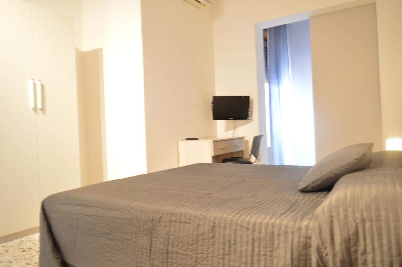 B&B Scalea Rooms ภายนอก รูปภาพ