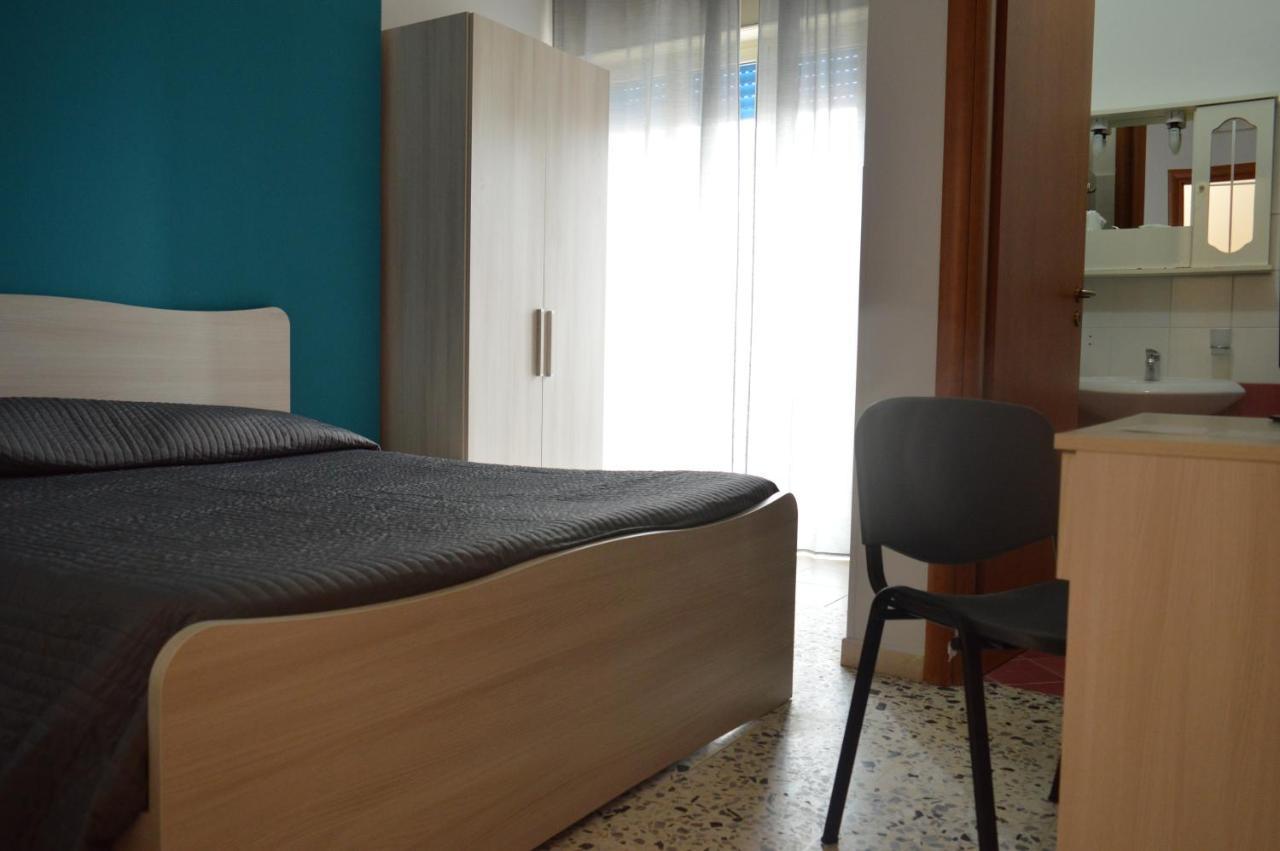 B&B Scalea Rooms ภายนอก รูปภาพ