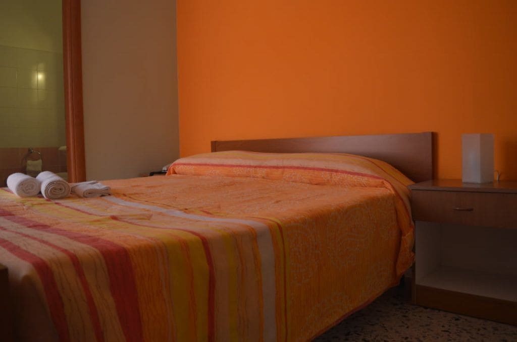 B&B Scalea Rooms ภายนอก รูปภาพ
